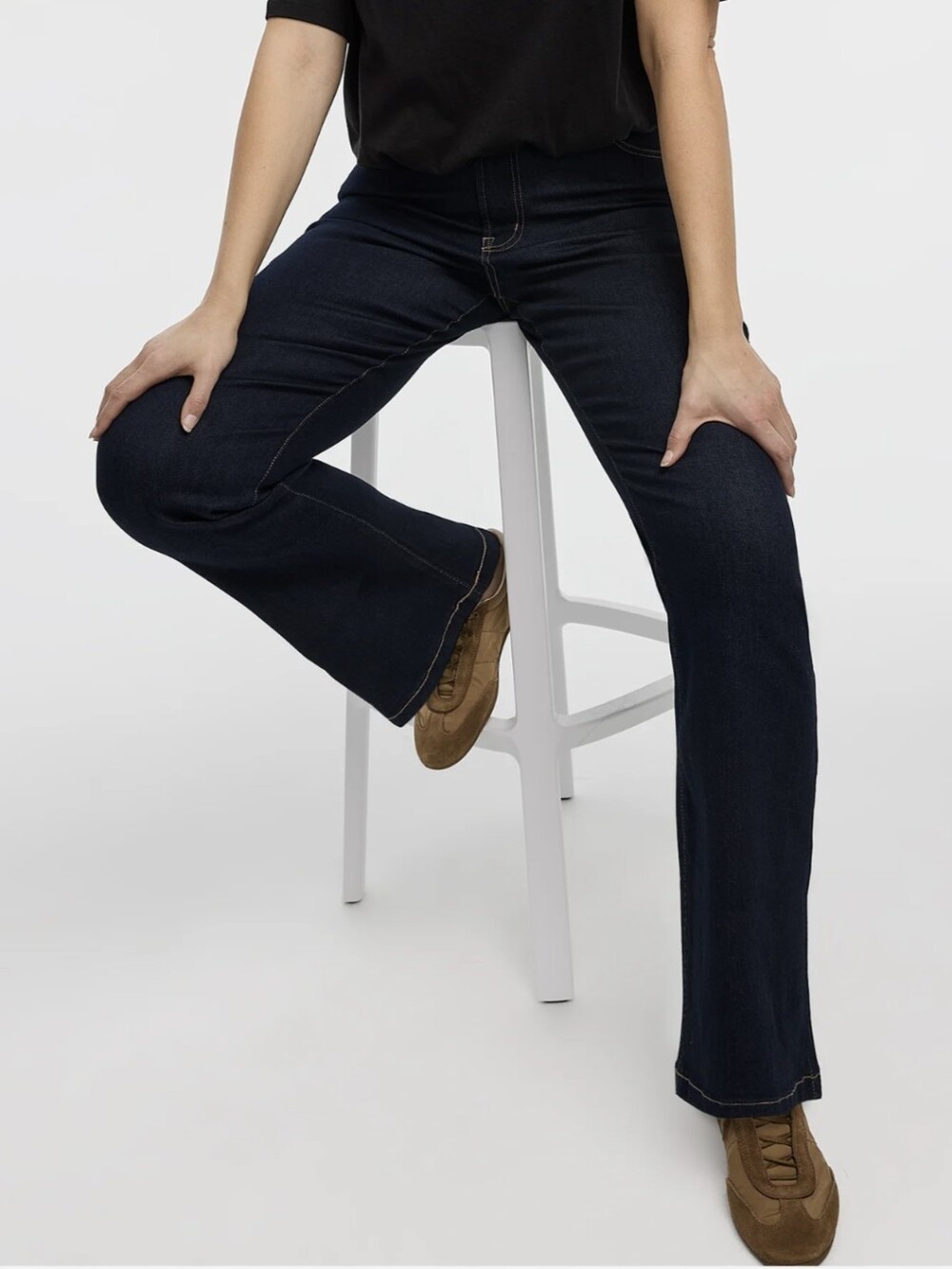 Reitmans comfort Fit Contrast Jeans Boot Cut Dark Wash, Pull On size 12P New